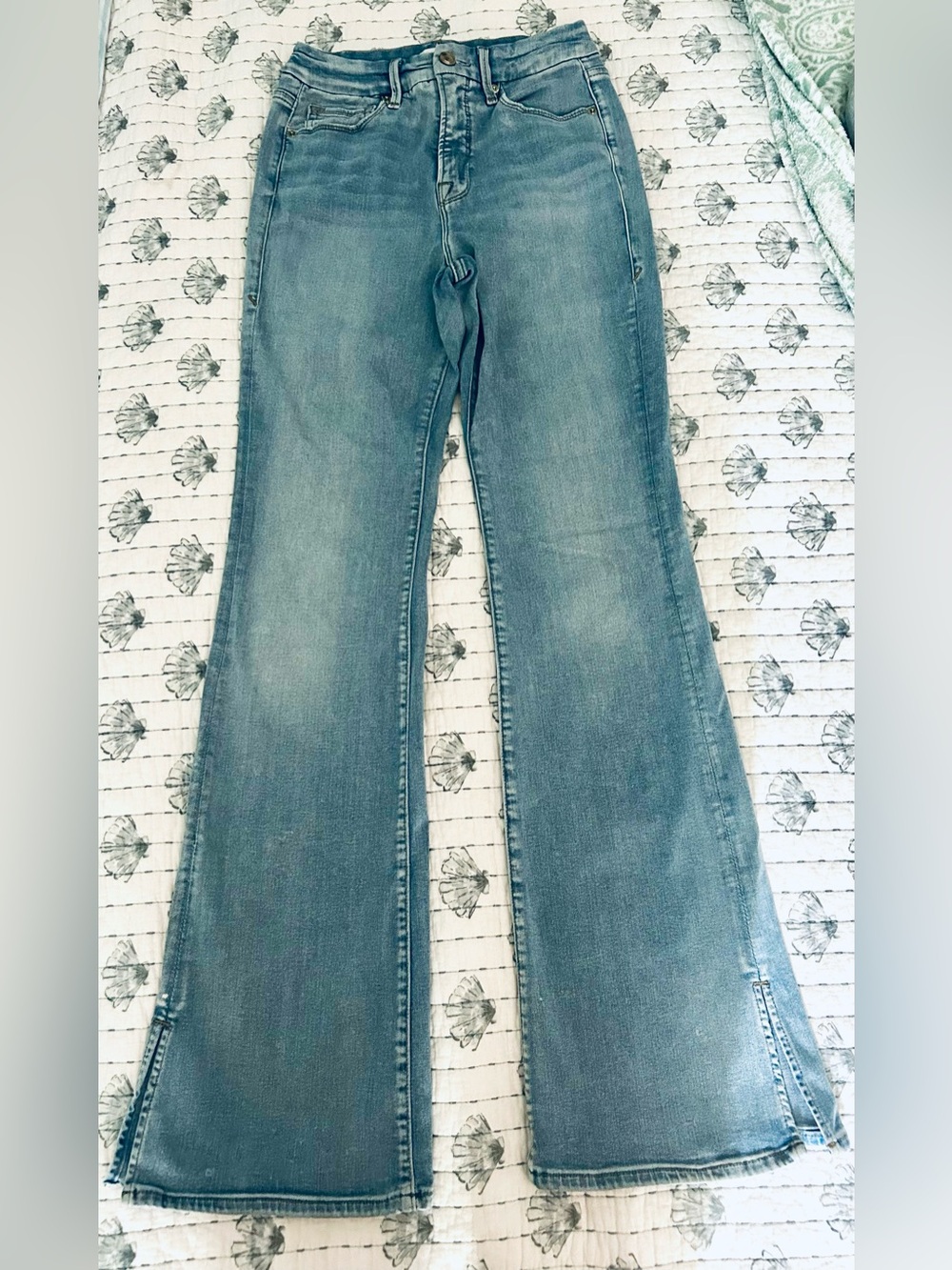 Good American Light Blue Wide Leg Slitted Flare Jeans 28x31